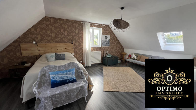 Maison traditionnelle - 163 m² - 6 pièces