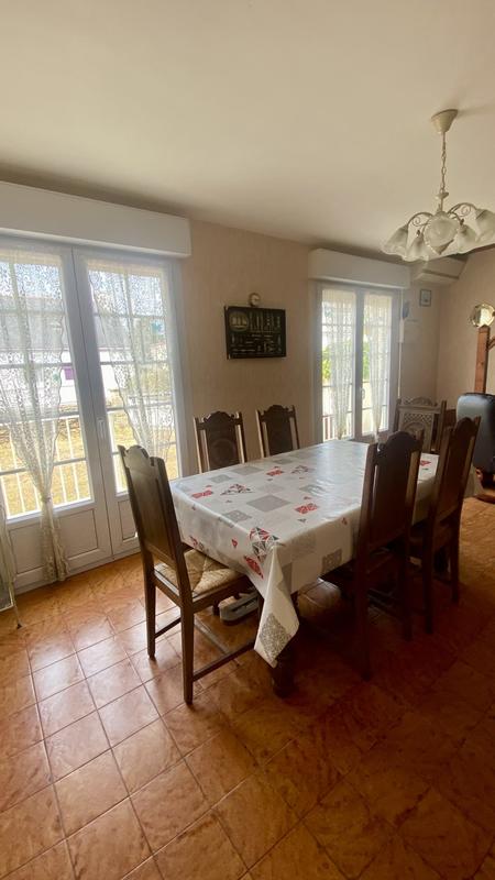 Maison - 80 m² - 5 pièces