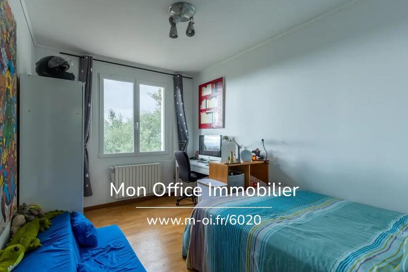 Maison - 180 m² - 7 pièces