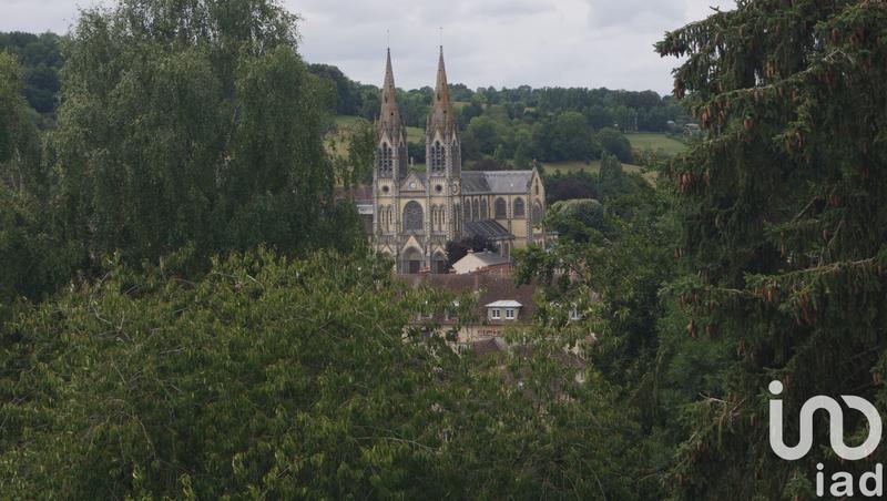 Maison - 275 m² - 13 pièces