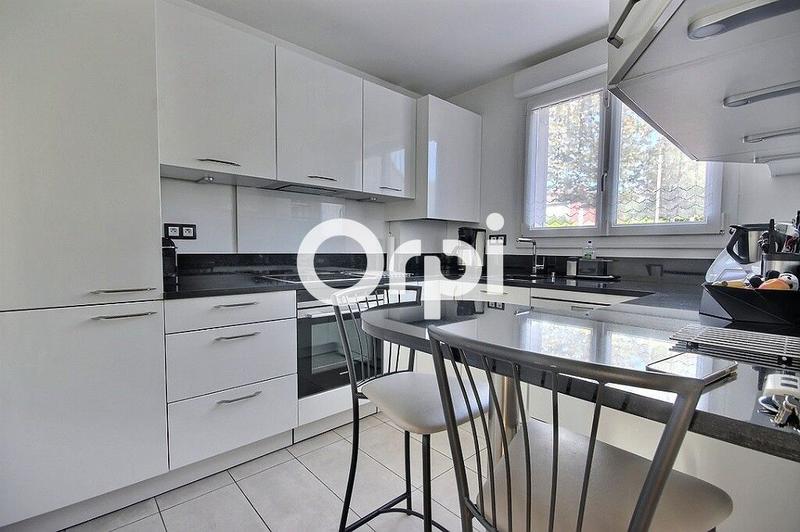 Maison - 85 m² - 5 pièces