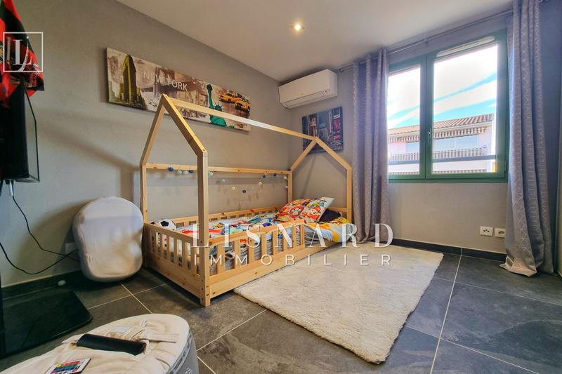 Appartement - 90 m² - 4 pièces