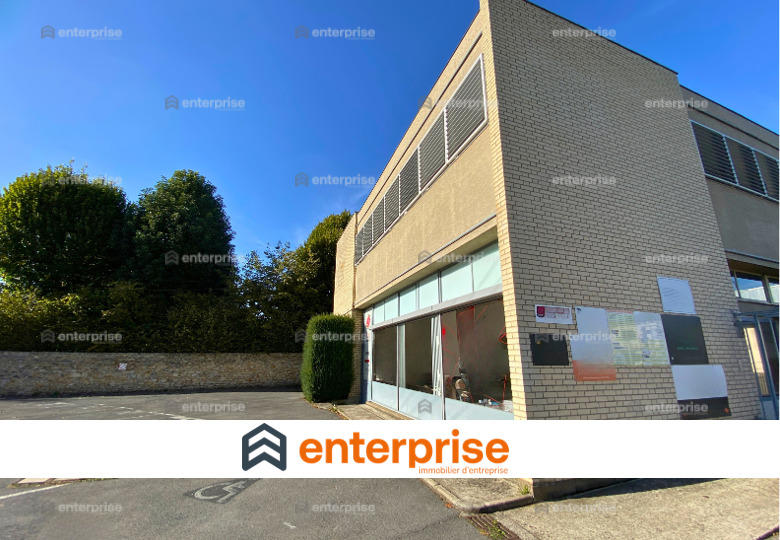 Local commercial - 336 m²