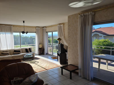 Maison - 325 m² - 6 pièces