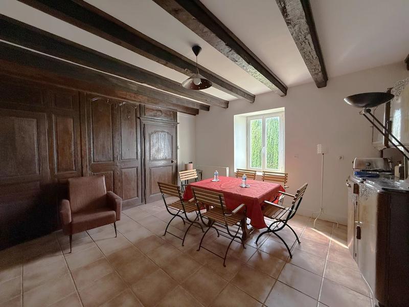 Maison - 224 m² - 10 pièces