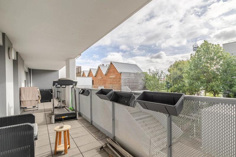 Appartement - 100 m² - 5 pièces