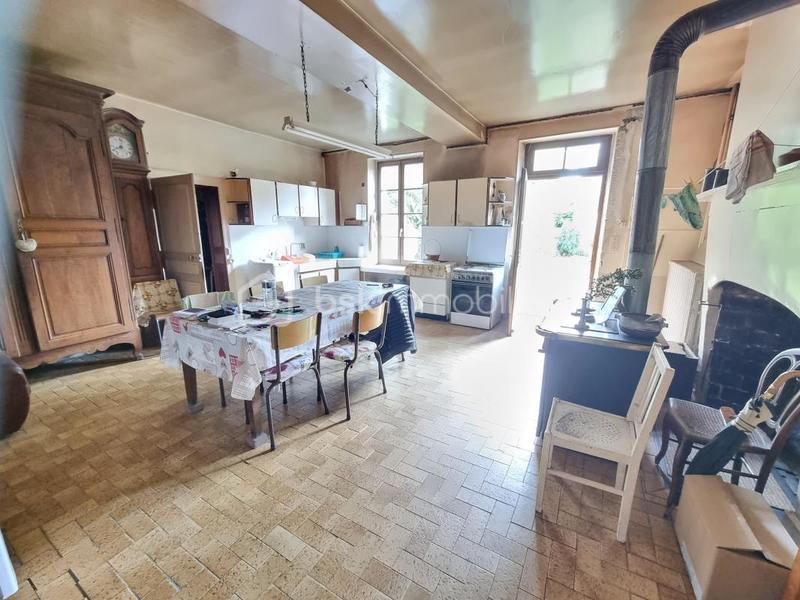 Demeure - 250 m² - 7 pièces