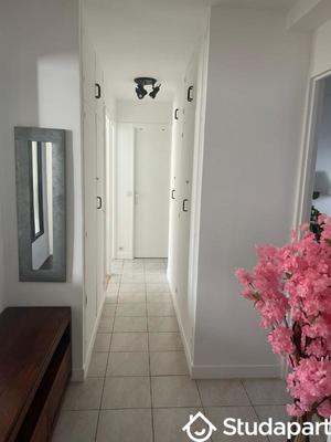 Chambre - 9 m² - 1 pièce