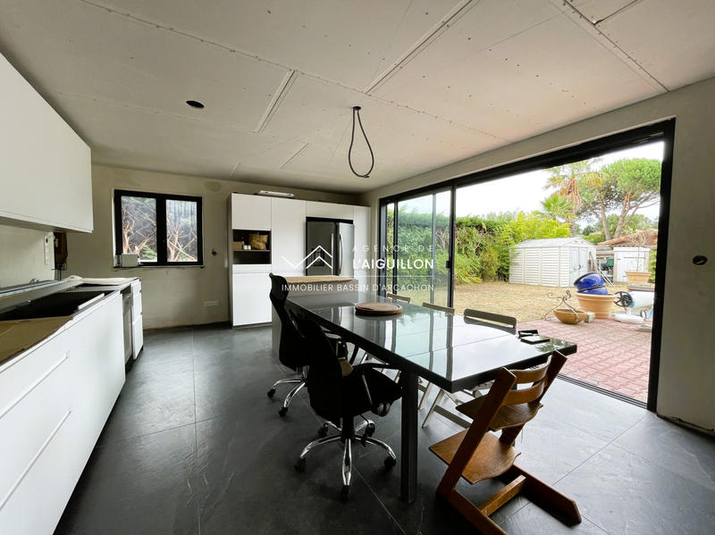 Maison - 262 m² - 7 pièces