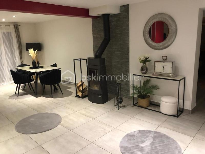 Maison - 161 m² - 7 pièces