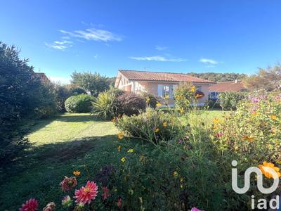 Maison - 98 m² - 4 pièces