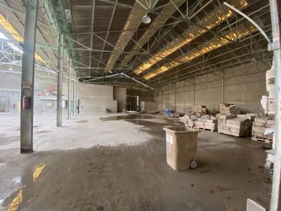 Entrepôt - 600 m²