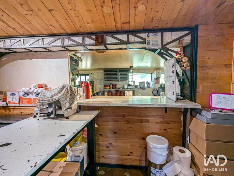 Local commercial - 144 m²