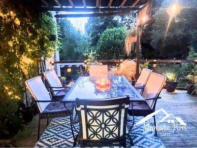 Maison - 220 m² - 7 pièces