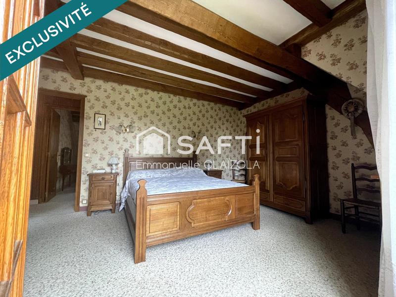 Maison - 235 m² - 9 pièces