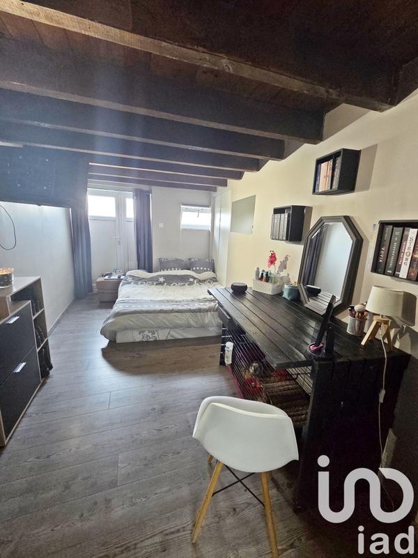 Maison - 270 m² - 10 pièces