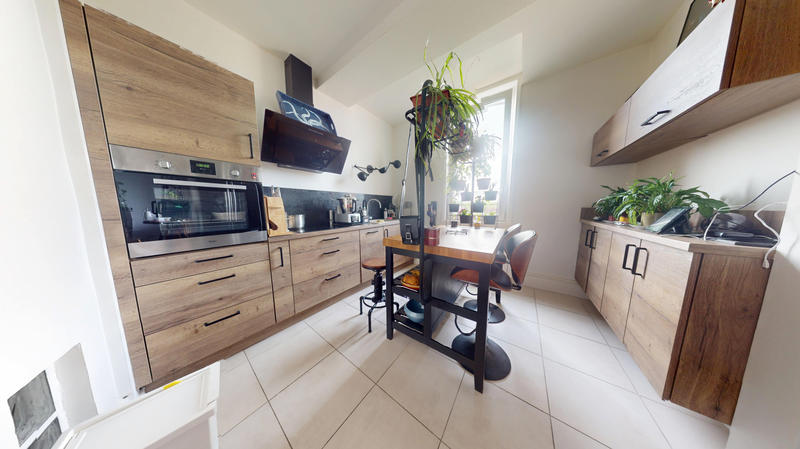 Appartement - 77 m² - 3 pièces