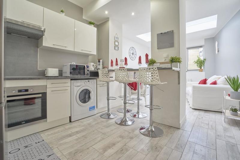 Maison - 83 m² - 6 pièces