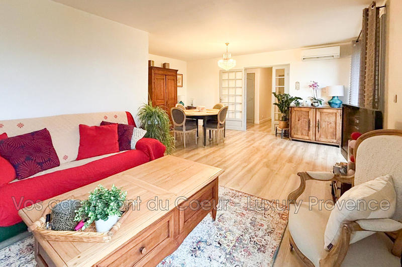 Appartement - 81 m² - 3 pièces