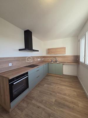 Appartement - 80 m² - 4 pièces