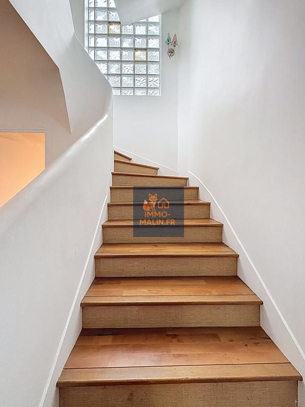 Appartement - 178 m² - 9 pièces