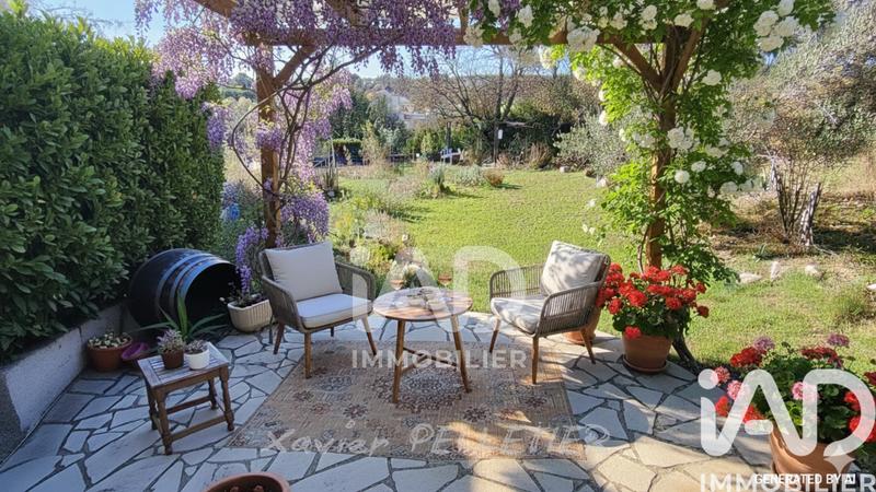 Maison - 164 m² - 8 pièces