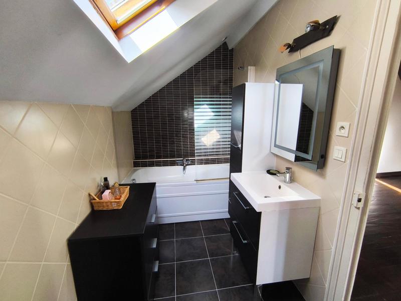 Maison - 137 m² - 5 pièces