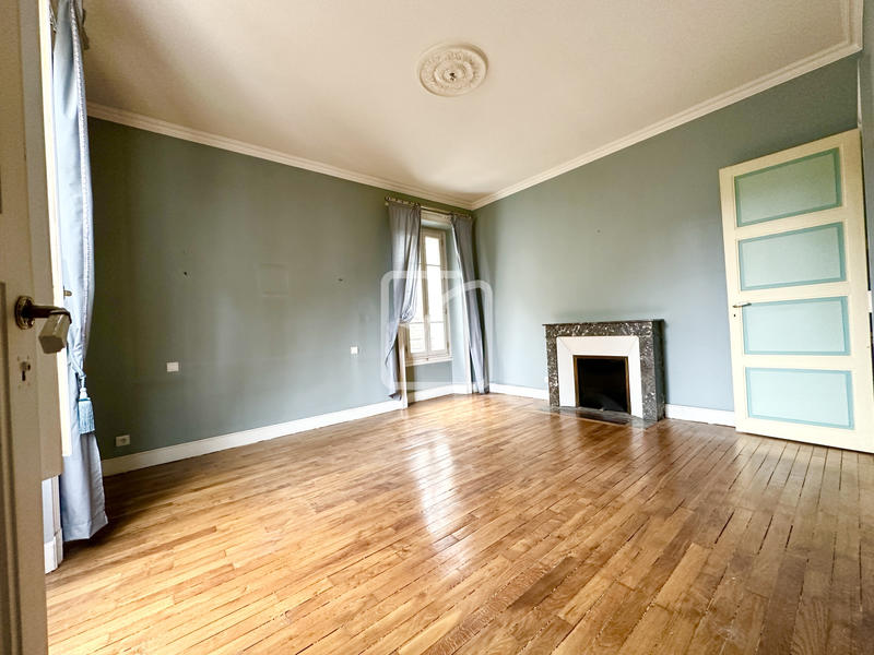 Appartement - 110 m² - 5 pièces