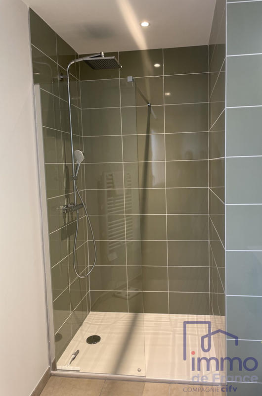 Appartement - 90 m² - 4 pièces