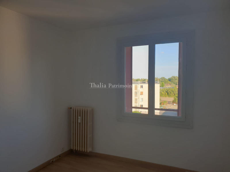 Appartement - 88 m² - 5 pièces