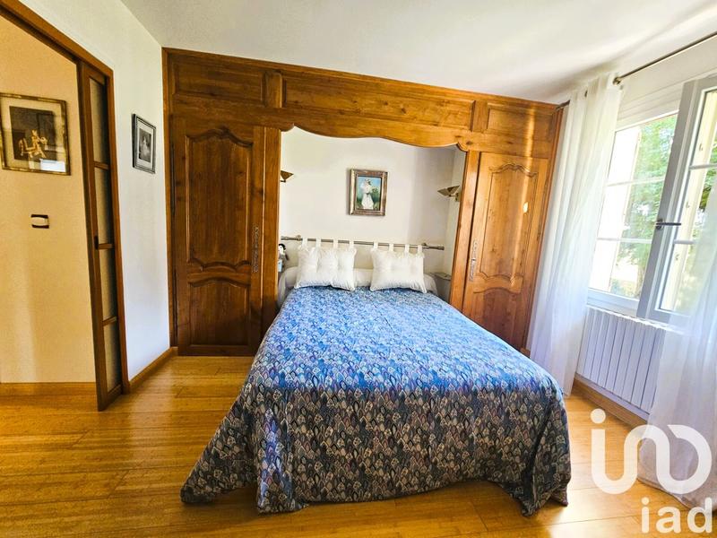 Maison - 390 m² - 8 pièces