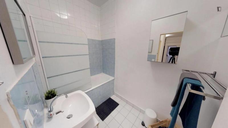 Chambre - 9 m² - 4 pièces