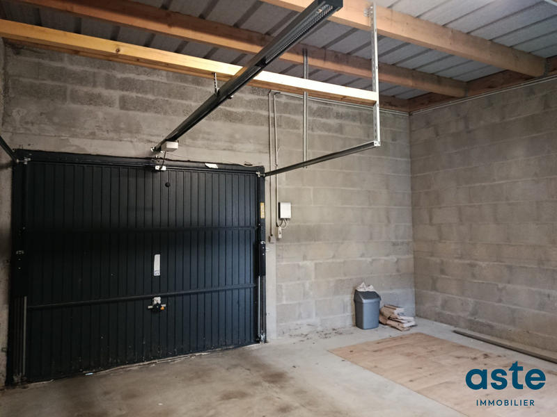 Maison - 92 m² - 6 pièces