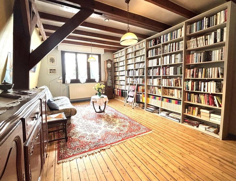 Maison traditionnelle - 209 m² - 8 pièces