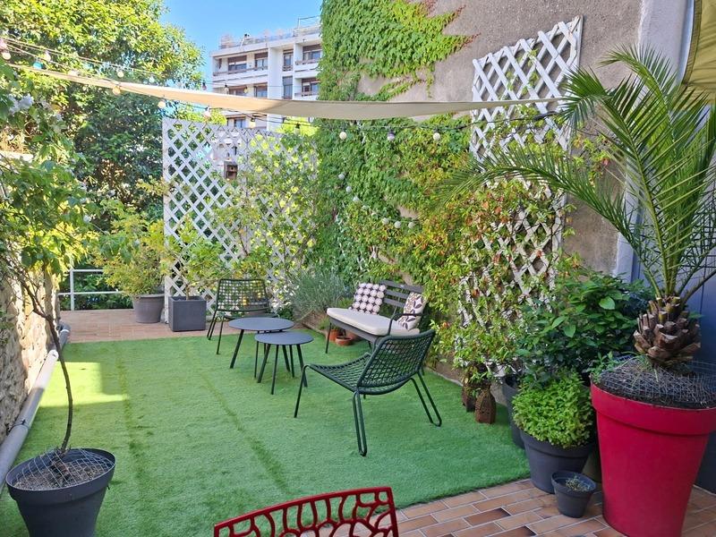 Appartement - 90 m² - 4 pièces