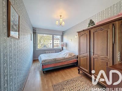 Appartement - 88 m² - 5 pièces