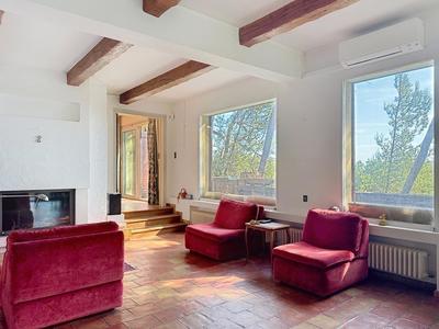 Villa - 308 m² - 10 pièces