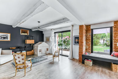 Maison - 282 m² - 8 pièces