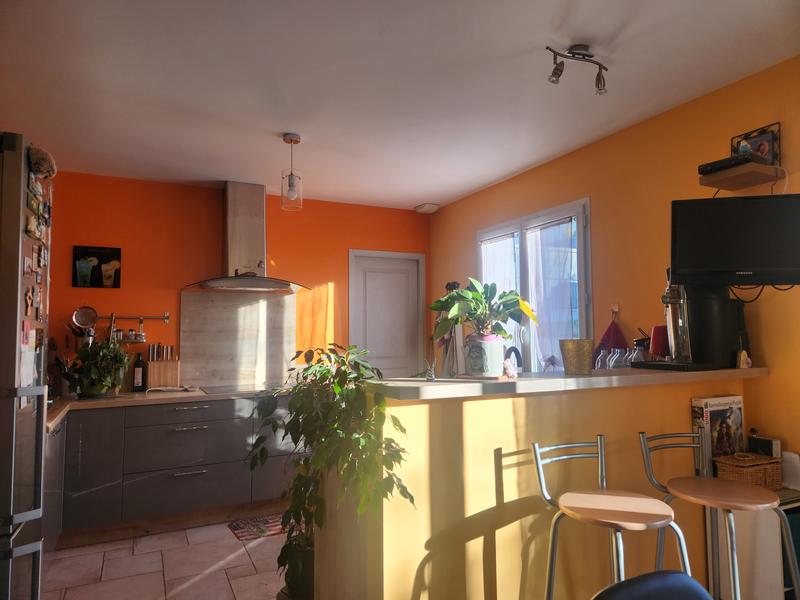 Maison - 90 m² - 5 pièces