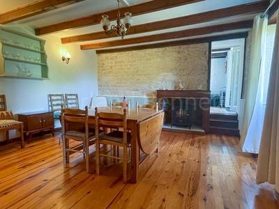 Maison en pierre - 133 m² - 6 pièces