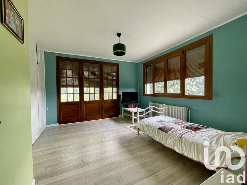 Maison - 186 m² - 8 pièces