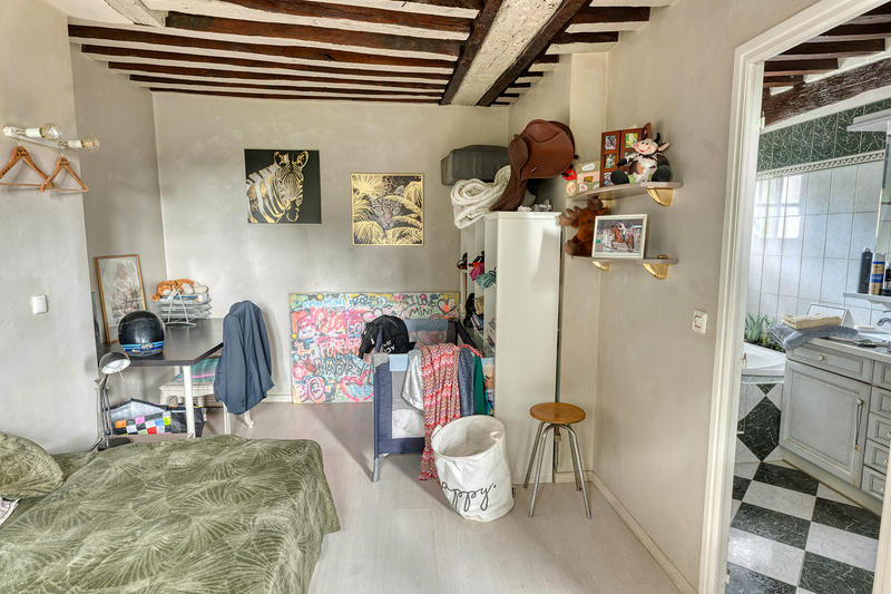 Maison - 250 m² - 7 pièces