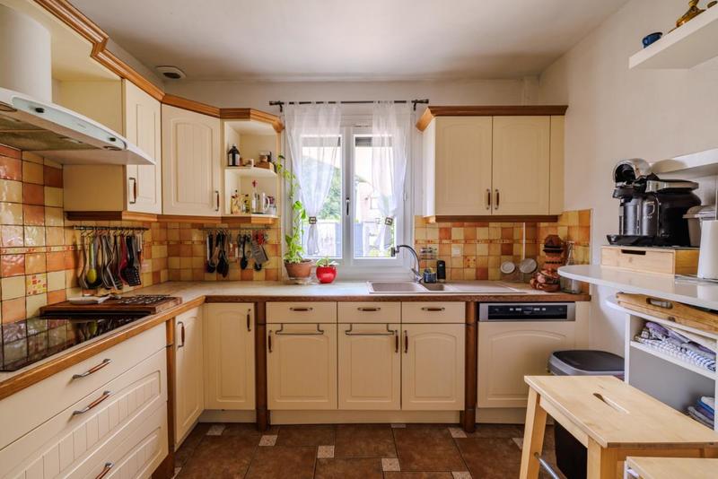 Maison - 143 m² - 7 pièces