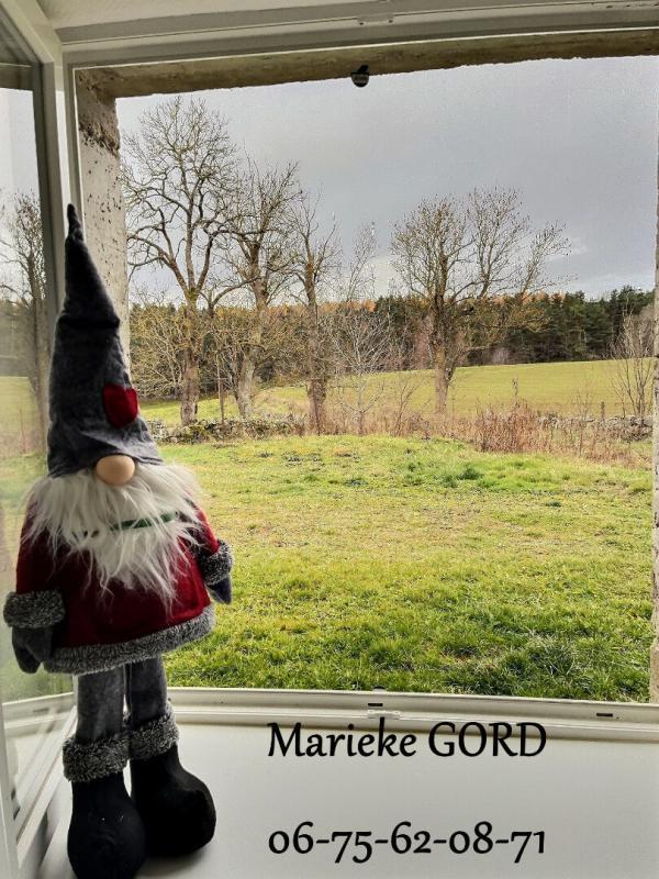 Maison - 248 m² - 9 pièces