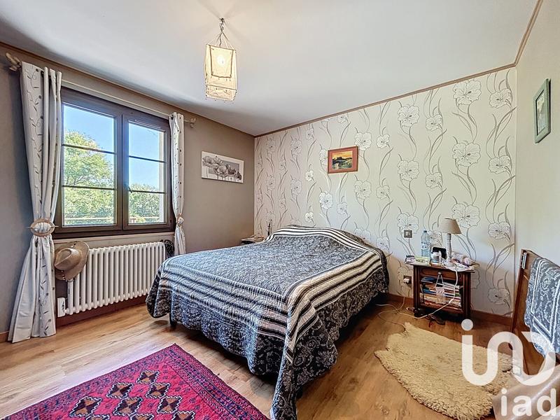 Maison - 280 m² - 8 pièces