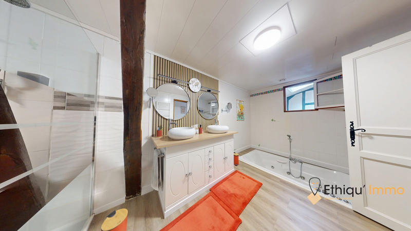 Maison - 149 m² - 5 pièces