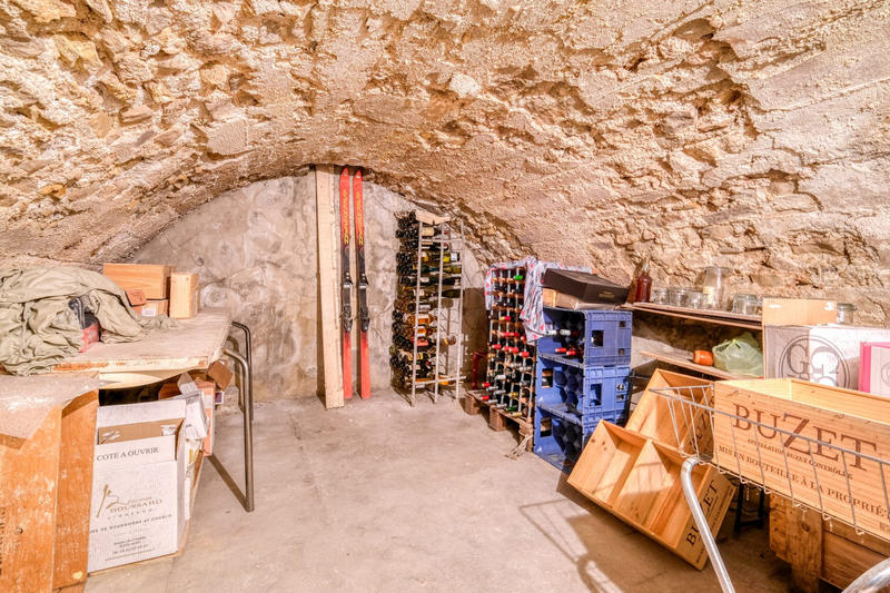 Maison - 261 m² - 8 pièces