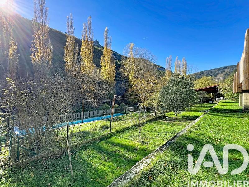 Maison de campagne - 250 m² - 7 pièces