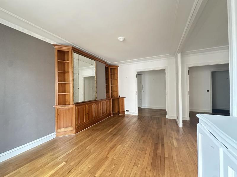 Appartement ancien - 108 m² - 5 pièces