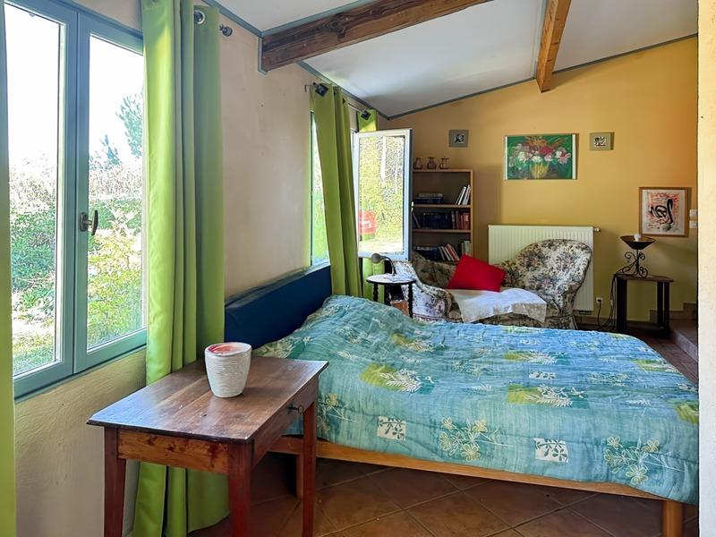 Maison - 221 m² - 6 pièces